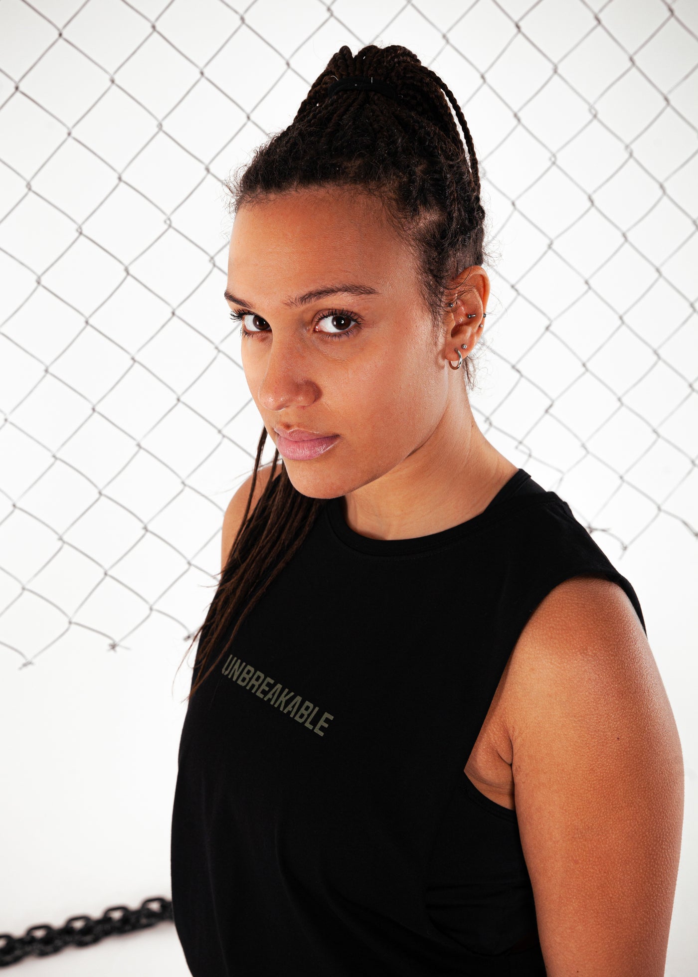 UNBREAKABLE TANK BLACK/ARMY GREEN