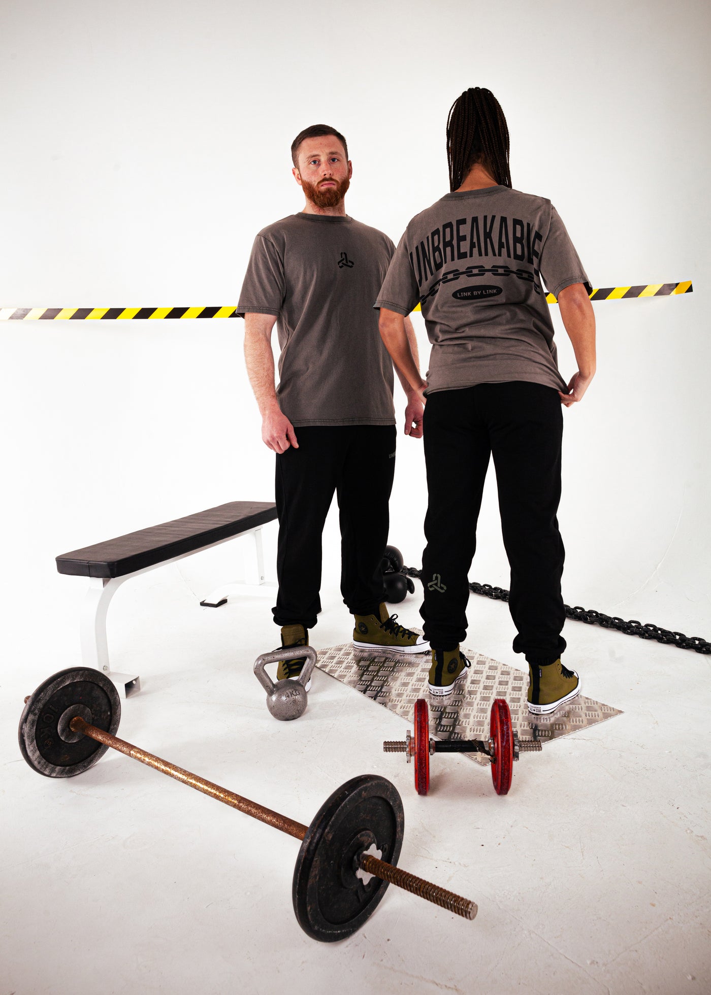 UNBREAKABLE CHAINS T-SHIRT WASHED GREY