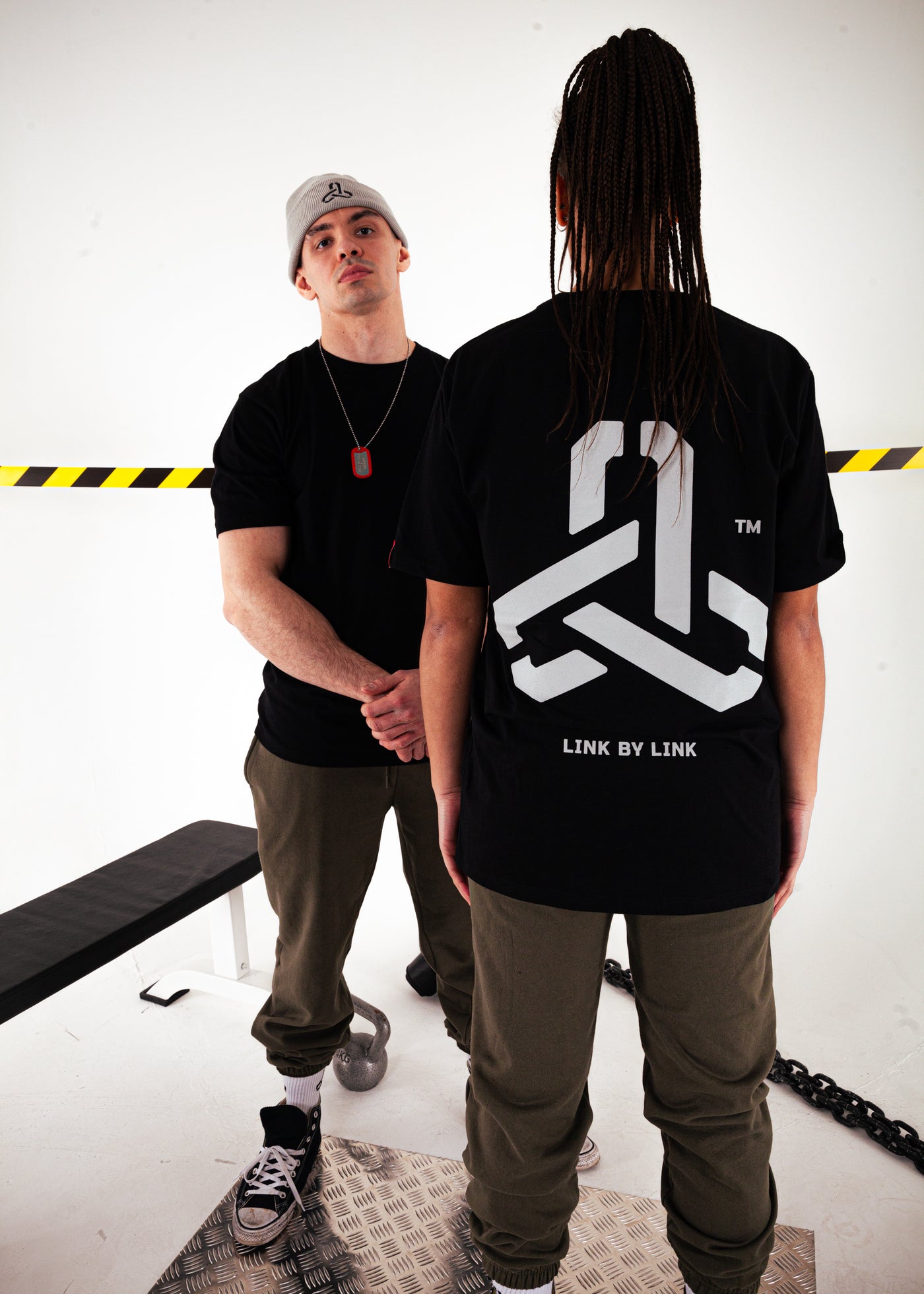 3 LINKS T-SHIRT BLACK/CHAINMETAL GREY