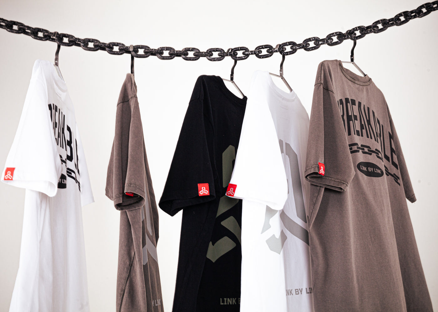 3 LINKS T-SHIRT BLACK/ARMY GREEN