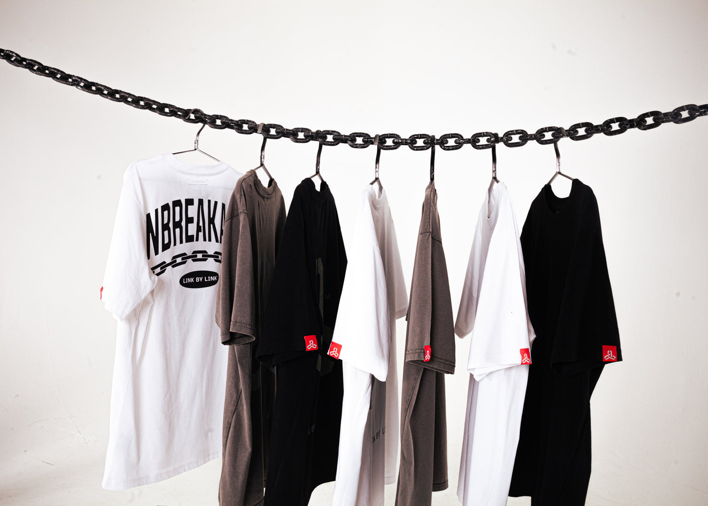 UNBREAKABLE CHAINS T-SHIRT WHITE