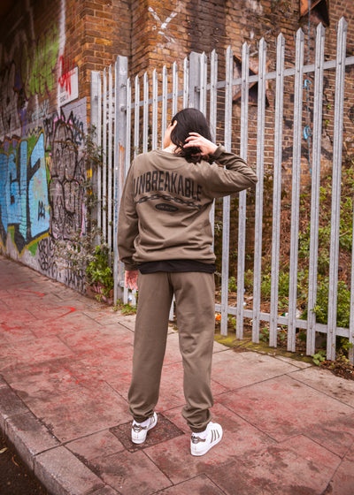 UNBREAKABLE CHAINS SWEATSHIRT ARMY GREEN